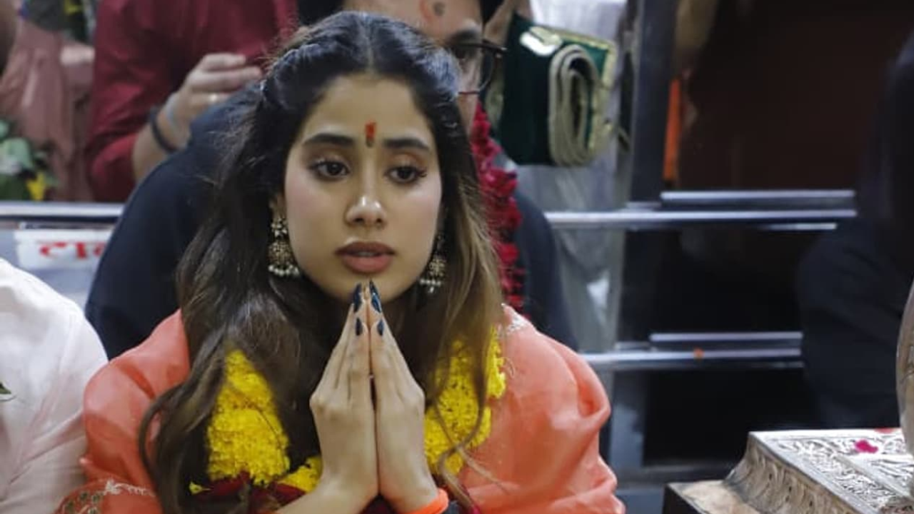 decoding-janhvi-kapoor-why-param-sundari-is-more-than-just-another-release-for-her